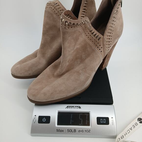 Vince Camuto French Taupe True Suede Split Shaft Ankle Bootie Womens 7 Neutral - Picture 9 of 9